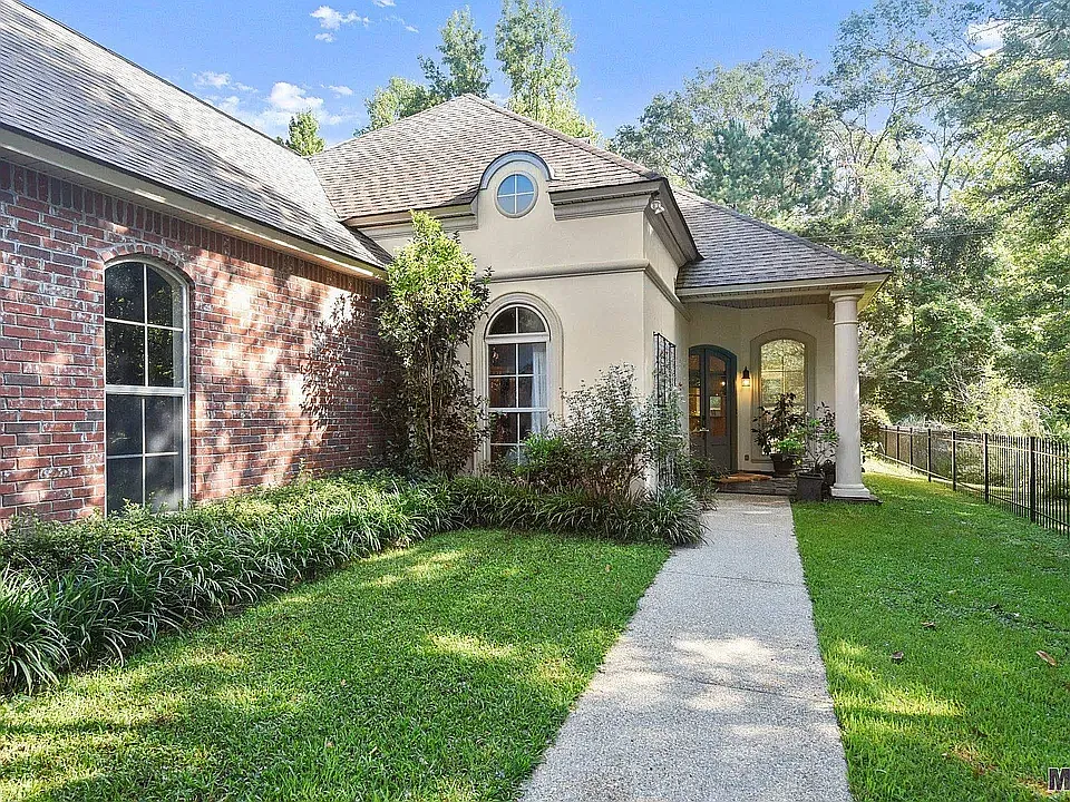 3 bed, 1968 sqft, $2,500 — Photo 3