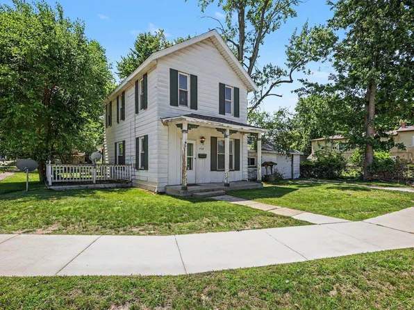 422 S Saginaw St, Saint Charles, MI 48655
