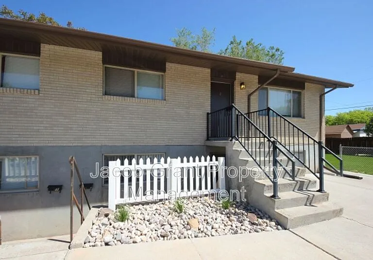 756 Wayne Ave #4 — Photo 1