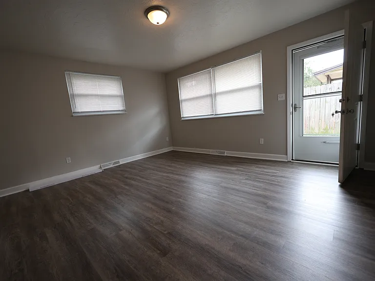 1504 Coventry Rd #2 — Photo 6