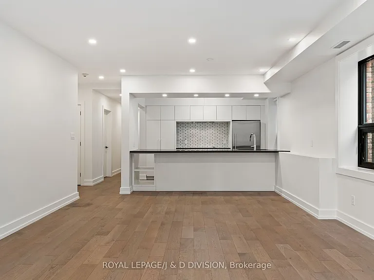 314 Lonsdale Rd #4 — Photo 10