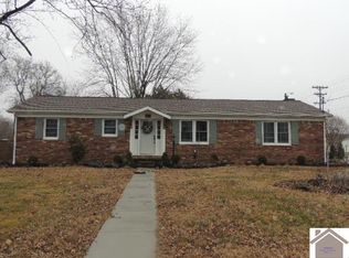 118 Bel Aire Dr, Mayfield, KY 42066