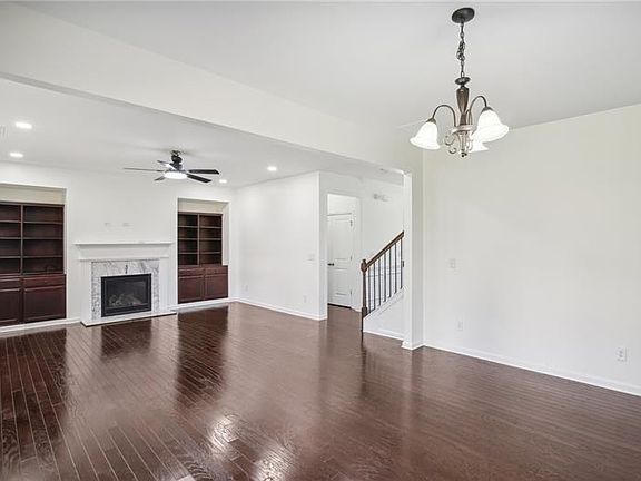 4th image of 5770 Rialto Way #R