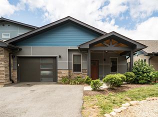 205 Josephine Ln, Asheville, NC 28804