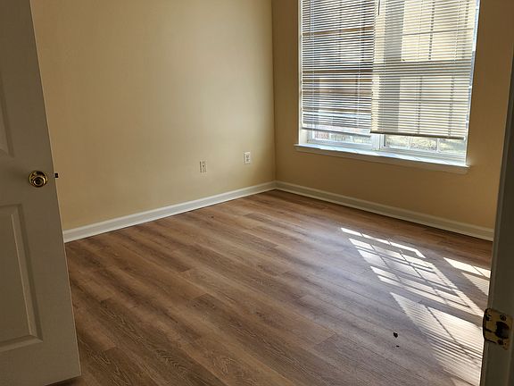 5th image of 2805 Forest Run Dr APT 106