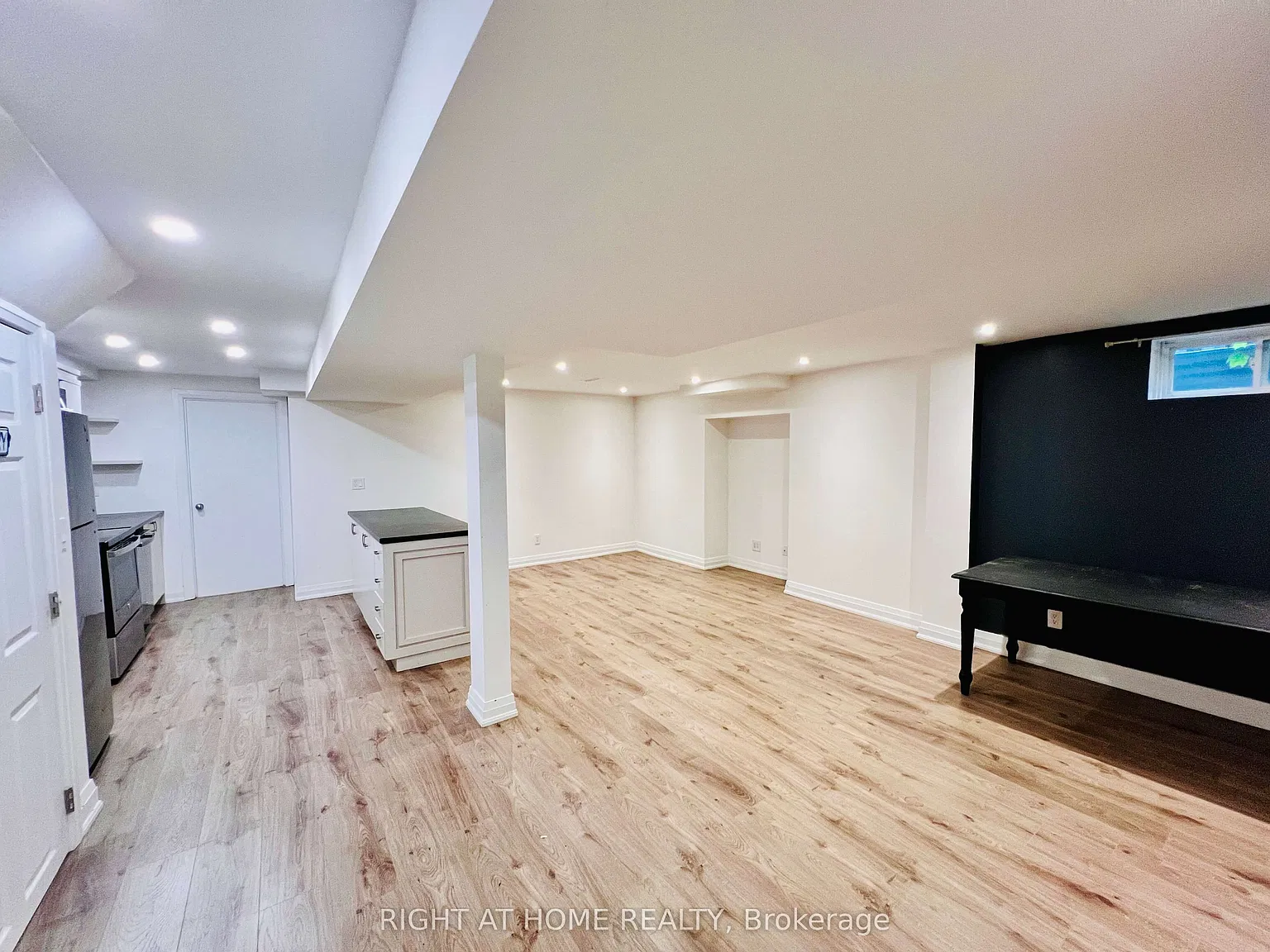 2 bed, $1,800 — Photo 4