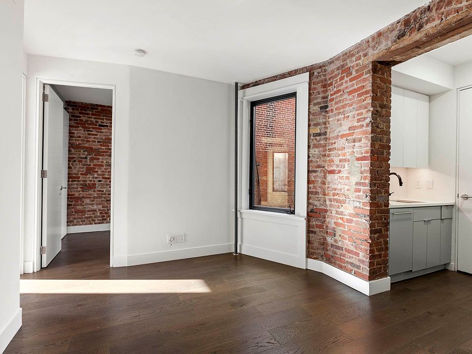 1st image of 49 Prince St APT 22