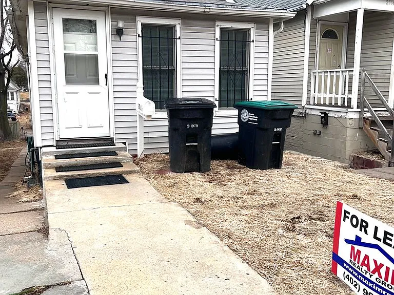 2716 S 25th St — Photo 21