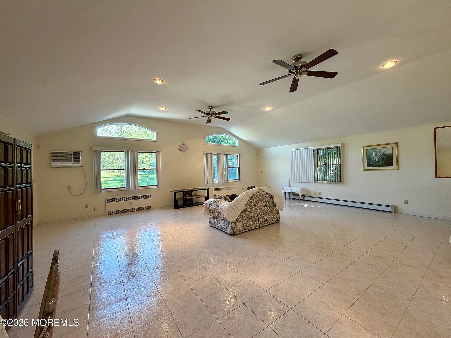 3 bed, 2156 sqft, $4,000 — Photo 2