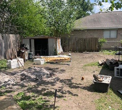 2nd image of 611 7th St