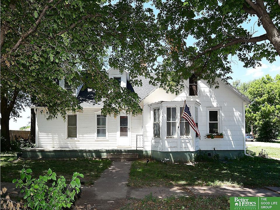 1st image of 504 5th St