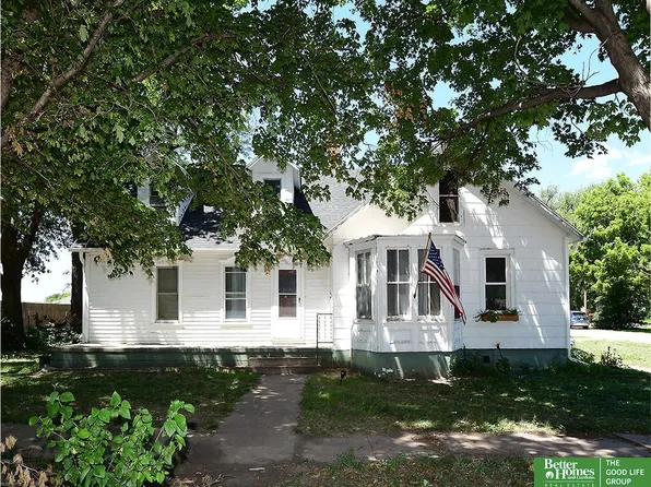 504 5th St, Shelton, NE 68876