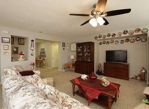 5th image of 41182 Langley Ct