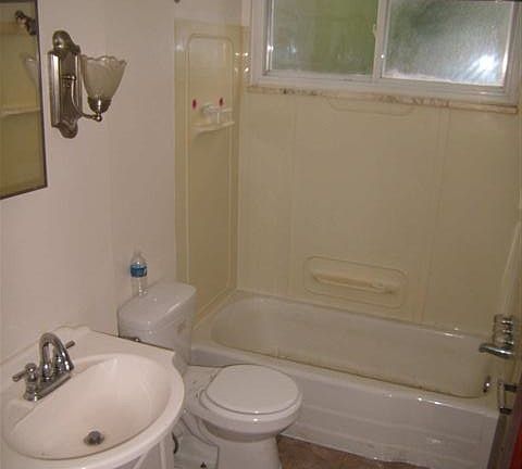 5th image of 3461 Kimberly Ave
