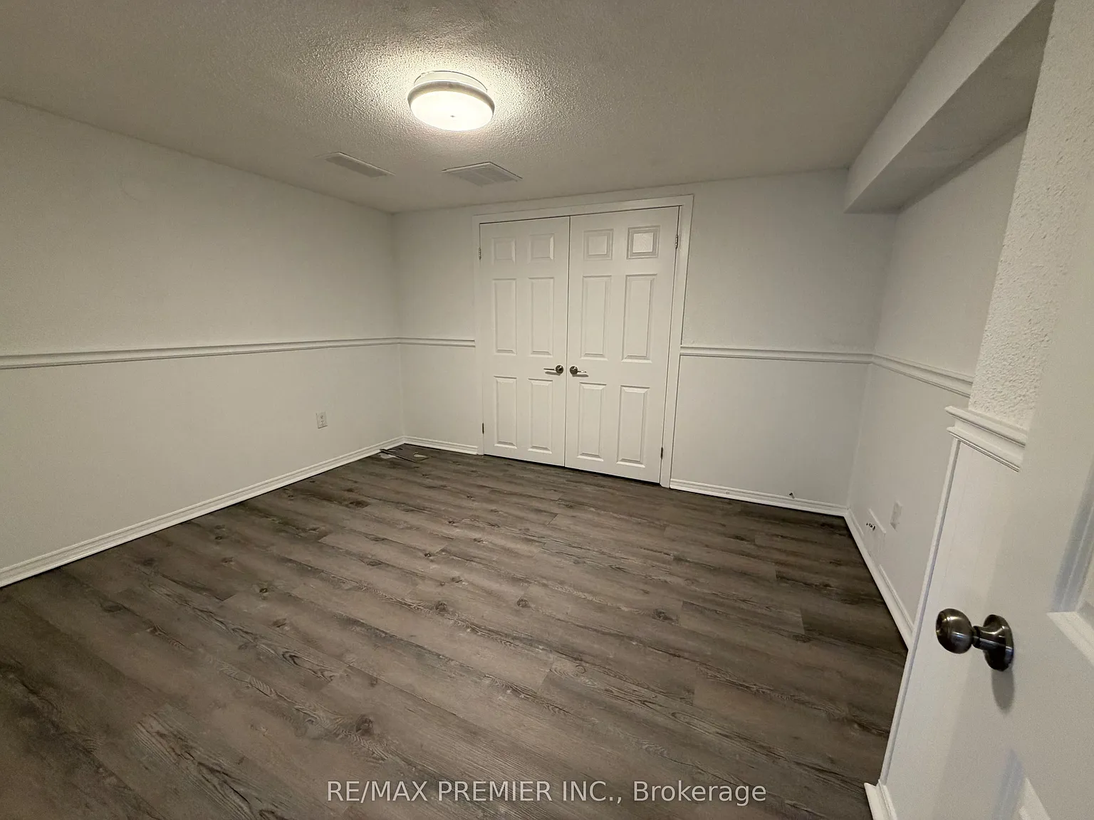 2 bed, $2,100 — Photo 4