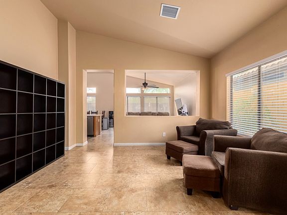 4th image of 40916 N Hearst Dr