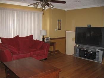 5th image of 646 Courtland Cir