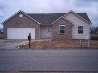 611 Valparaiso St, Westville, IN 46391
