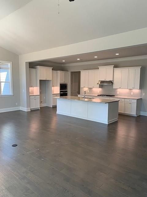 2nd image of 2175 Calverton Ln SW