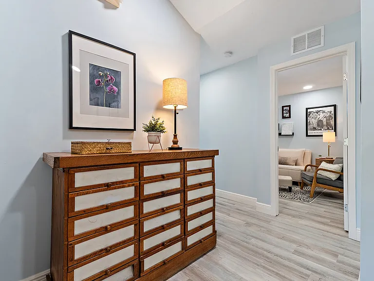 310 SE Denver Ave #2 — Photo 13