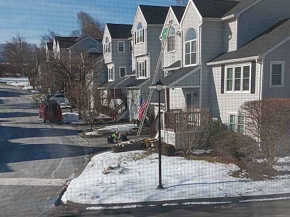4th image of 132 Morningside Ct