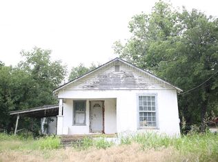 720 W Henry St, Hamilton, TX 76531