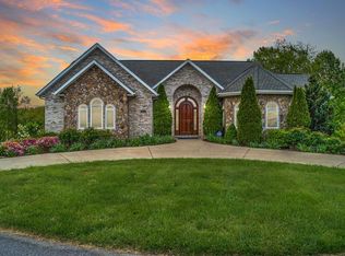 113 Pebble Beach Dr, Bristol, VA 24202