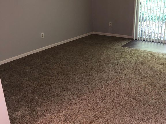 2nd image of 2900 E Mound St APT E