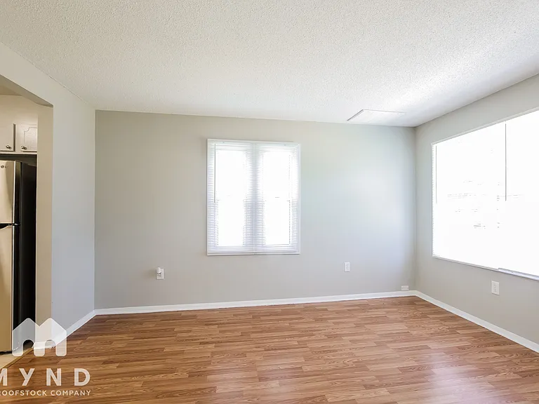8401 Clear Meadow Ln — Photo 8