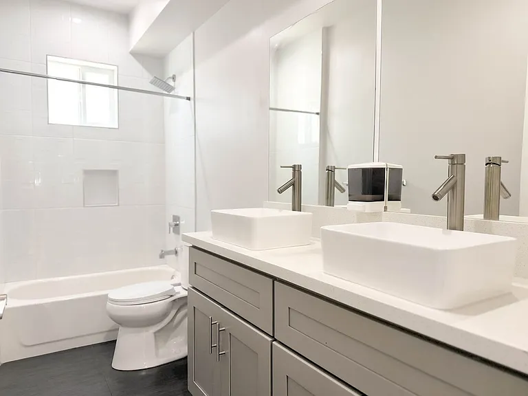 Case Townhomes — Photo 21