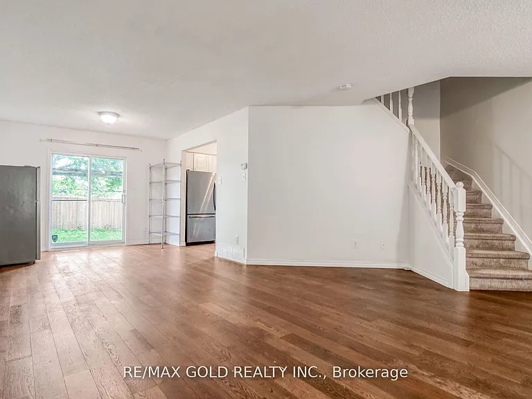 222 Fleming Dr — Photo 9