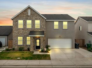 8905 Royston Dr, Shafter, CA 93263