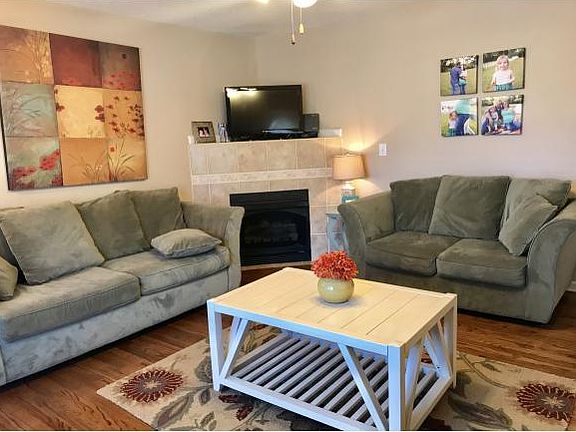 5th image of 179 Valley Crest Dr