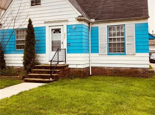 2211 Schell Ave, Cleveland, OH 44109