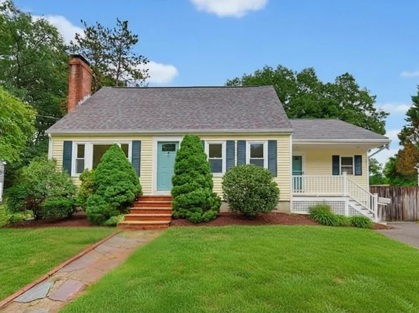 103 John Carver Rd, Reading, MA 01867