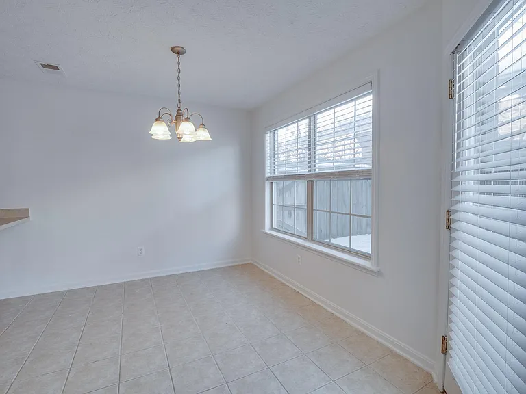 4300 Clearwater Way #4300 — Photo 27