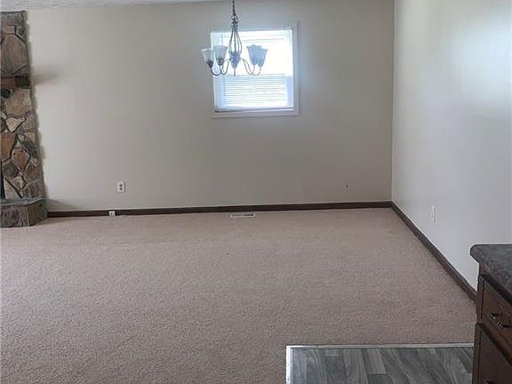5th image of 2617 Carol Cir