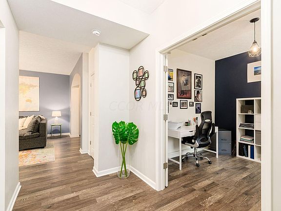 2nd image of 655 Wintergreen Way