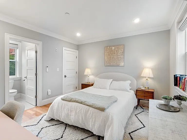 20 Tufts St #20 — Photo 14