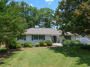 2743 Wintergreen Dr, Charlotte, NC 28211