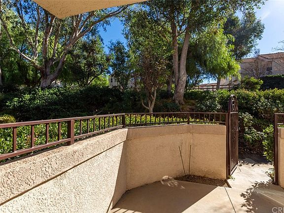 3rd image of 22220 Wildwood Pl