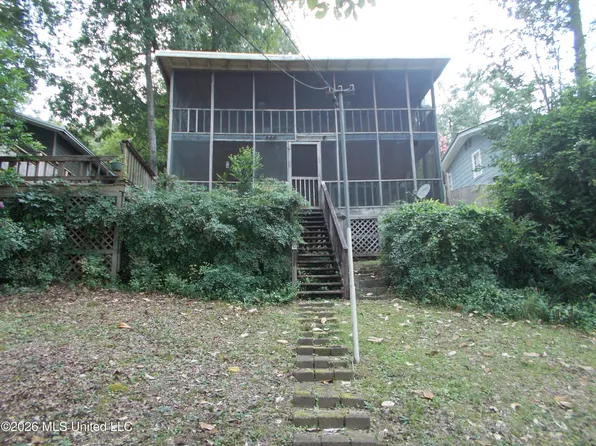1725 Snow Lake Dr, Ashland, MS 38603
