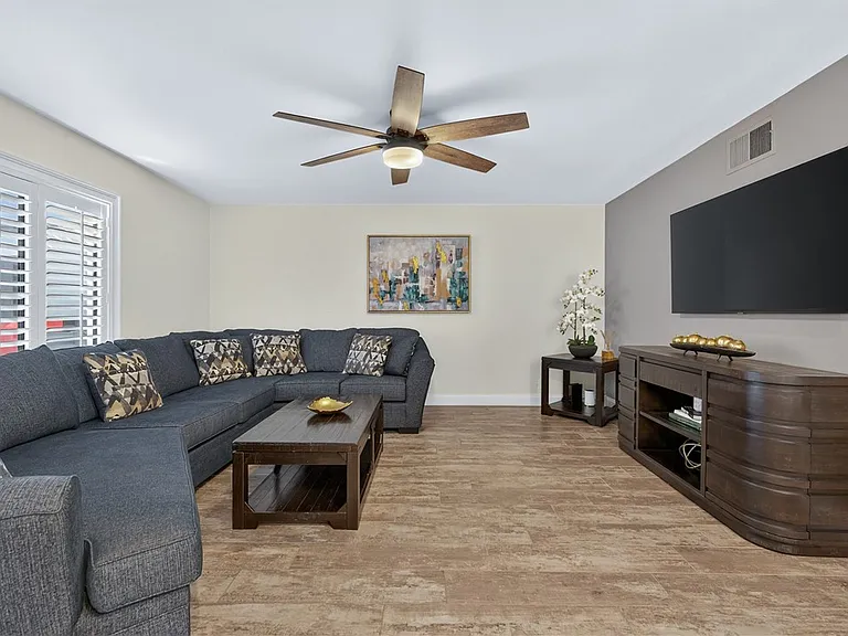 75407 Montecito Dr — Photo 16