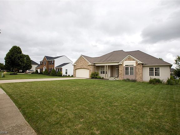 3rd image of 4785 Belmont Dr