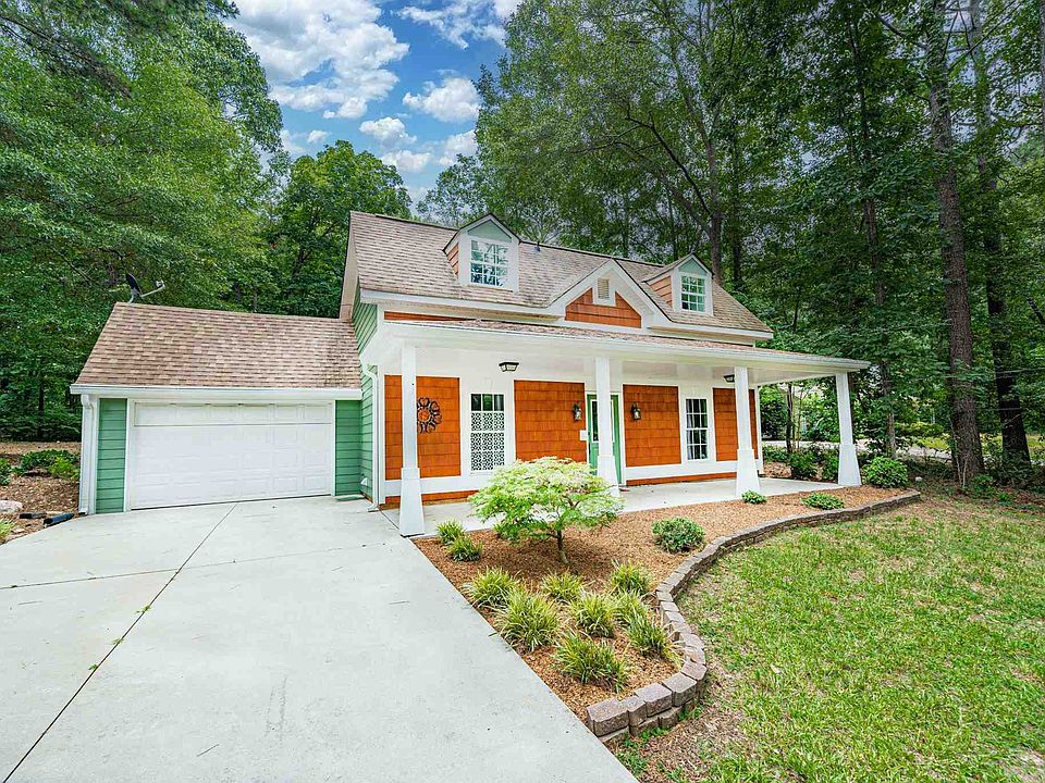 1st image of 138 Lake Forest Dr