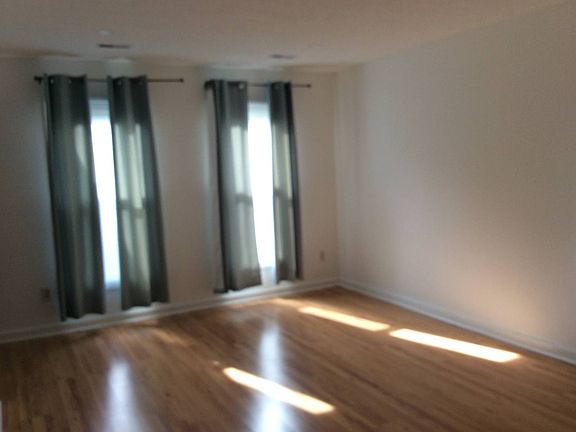 3rd image of 3 Kimberly Ct
