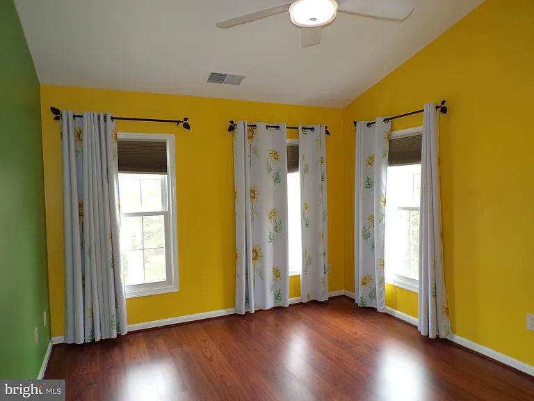 6624 Thurlton Dr — Photo 18