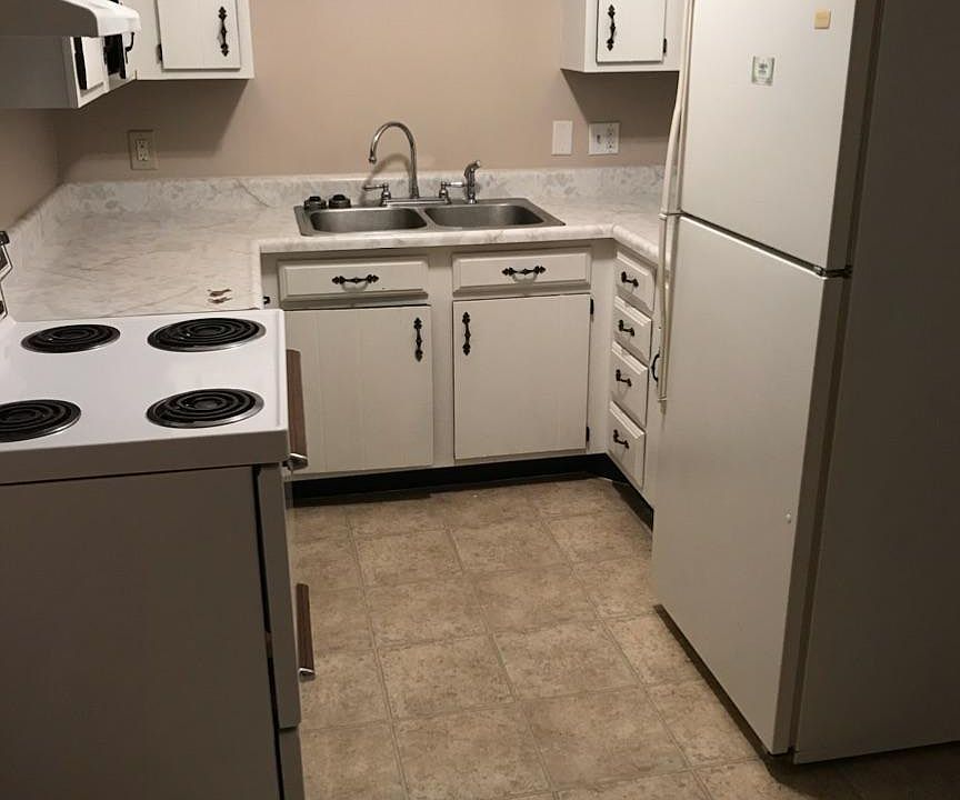 2nd image of 623 Main St APT 5