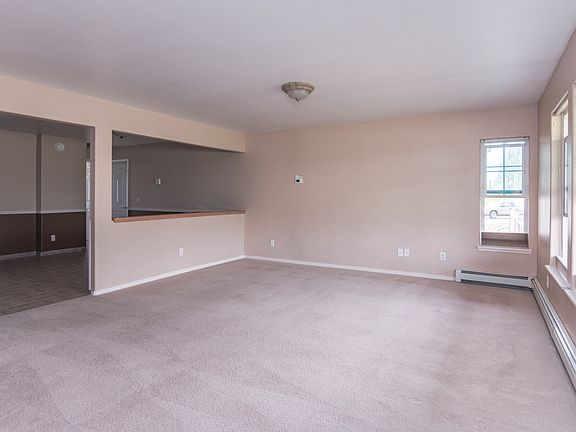 2nd image of 518 W 4th Ave