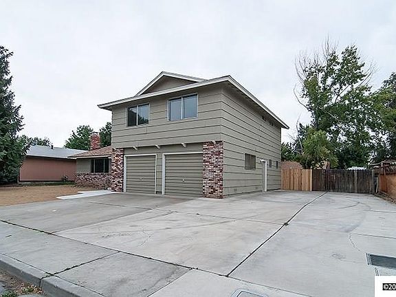 2nd image of 915 La Sierra Dr